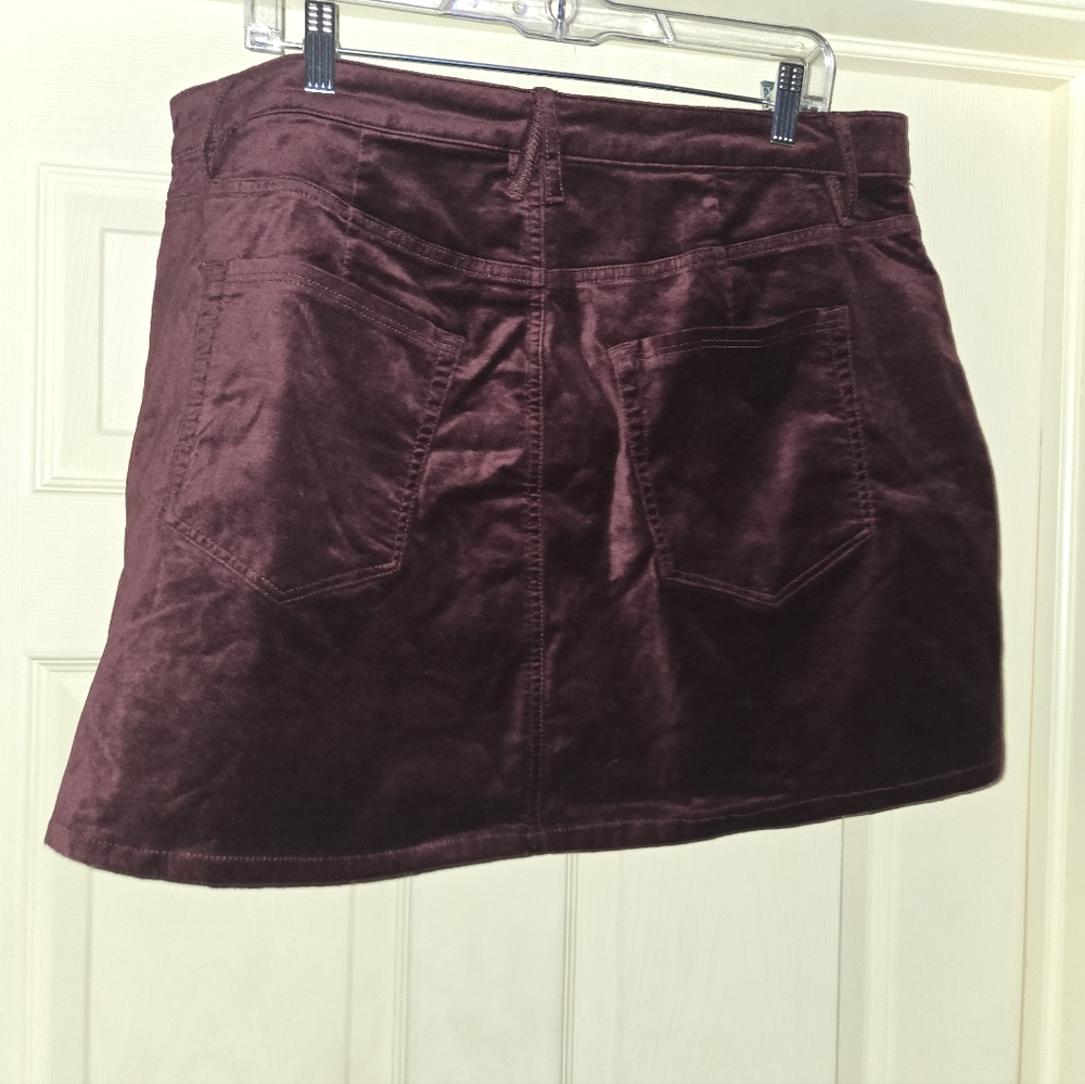 NWT Good American Velvet Mini Skirt - Picture 4 of 8